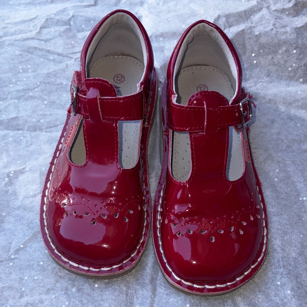 Girls' Patent Leather T-Strap Mary Jane Shoes - Red